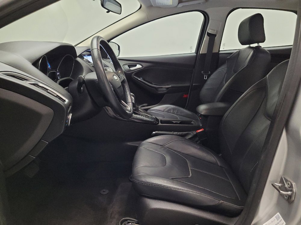 Used 2017 Ford Focus Titanium FWD image 17