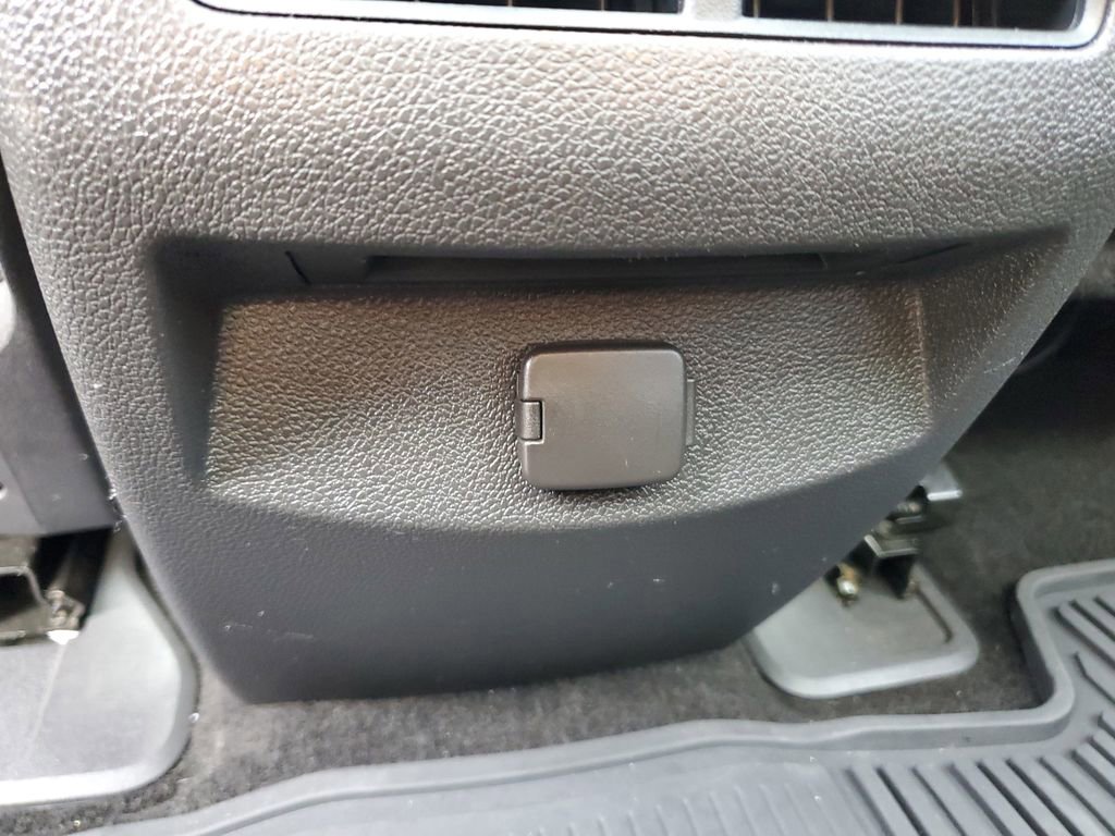 Used 2012 Ford Edge Limited FWD image 12
