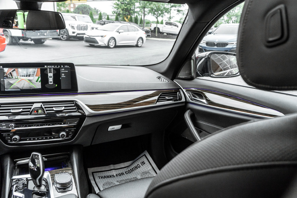 Used 2023 BMW 530e RWD image 14
