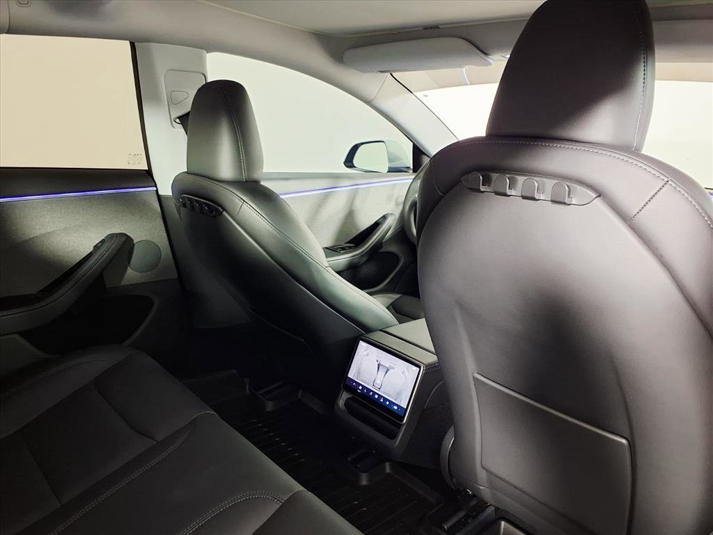 Used 2024 Tesla Model 3 Standard Range image 11