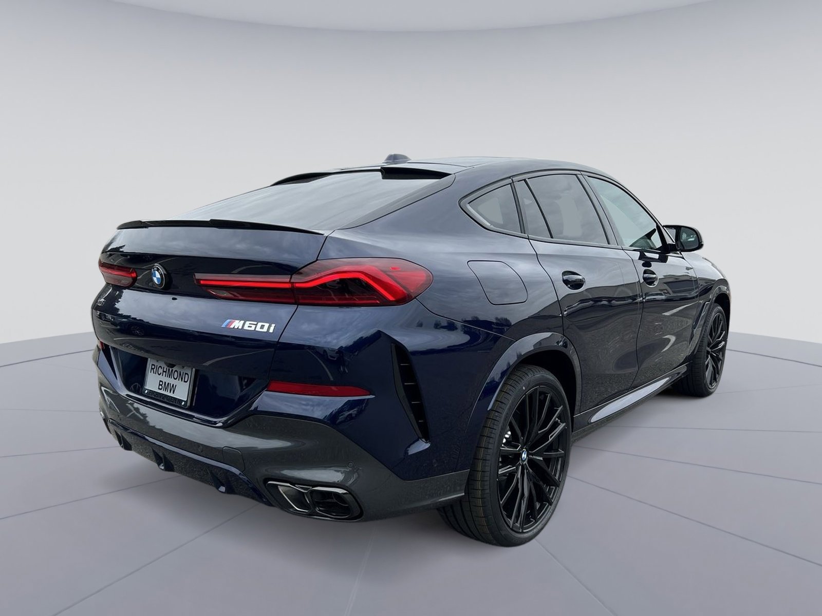 New 2026 BMW X6 M60i image 5