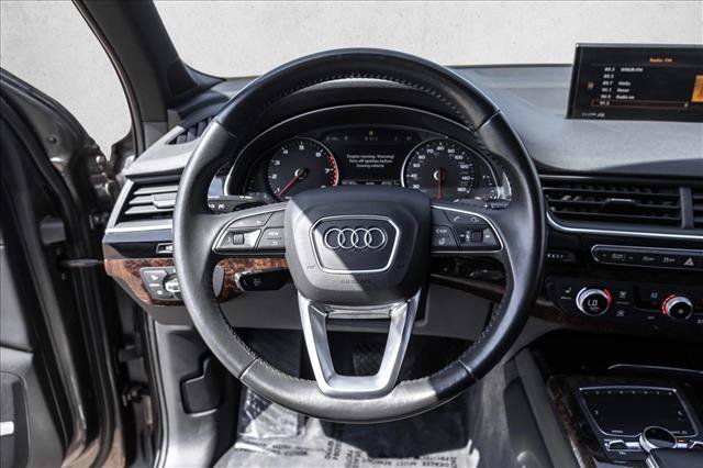 Used 2018 Audi Q7 3.0T Premium Plus w/ Premium Plus Package AWD/4WD image 13