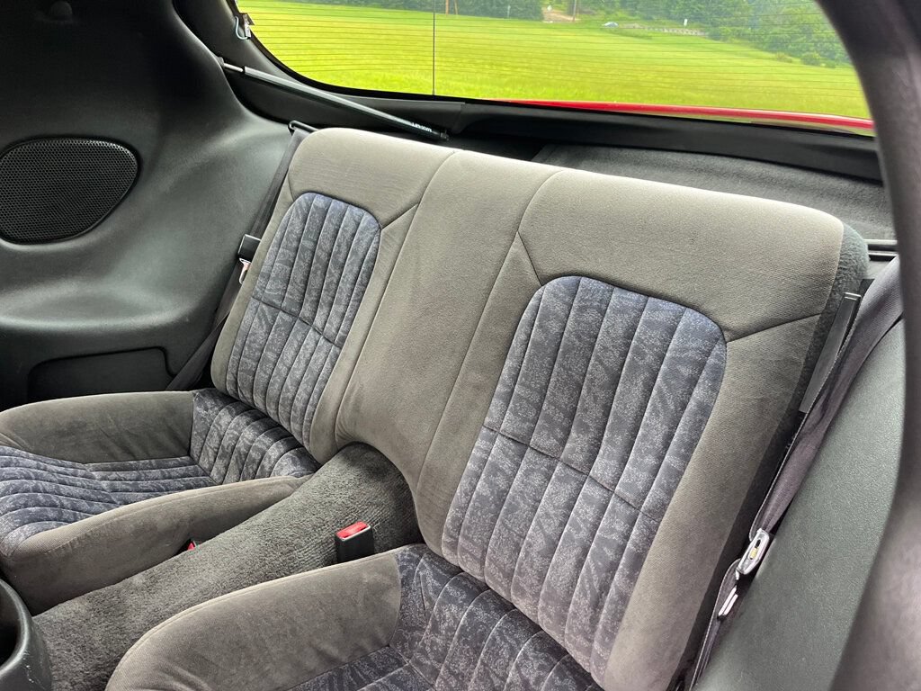 Used 2000 Chevrolet Camaro LT RWD image 19