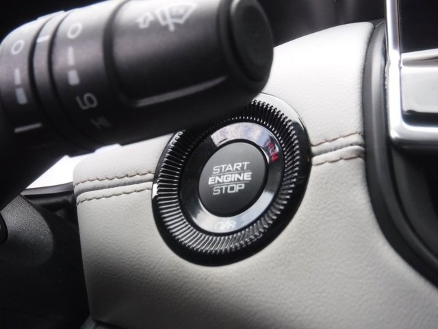 Used 2022 Jeep Compass Limited image 20