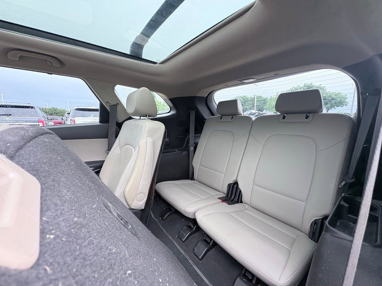 Used 2017 Hyundai Santa Fe Limited FWD image 8