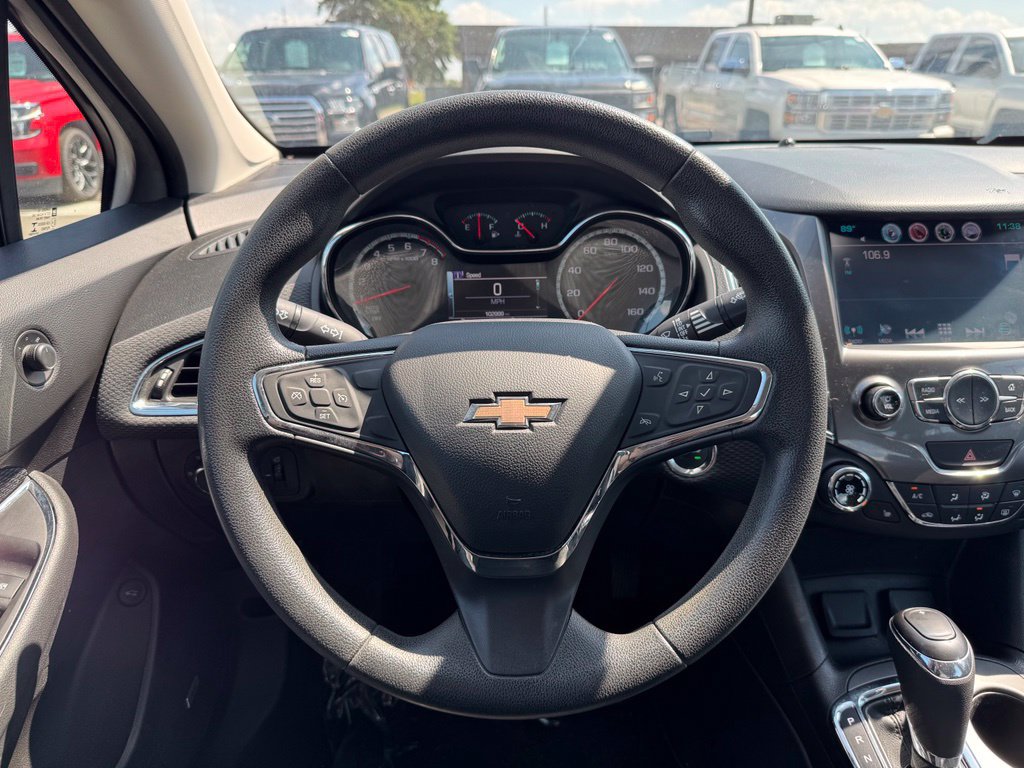 Used 2016 Chevrolet Cruze LT w/ Sun And Sound Package FWD image 31