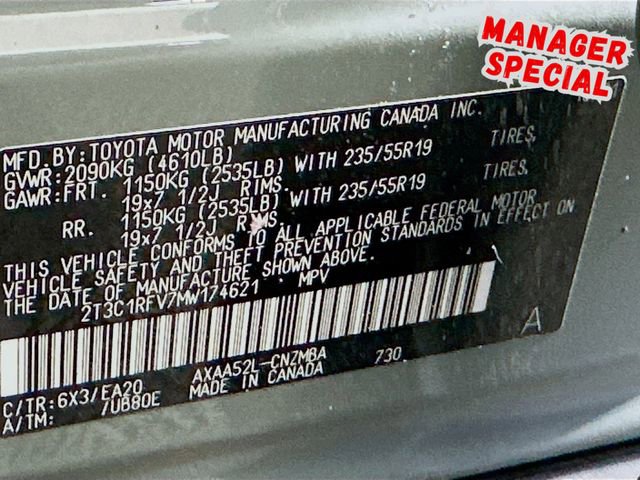 Used 2021 Toyota RAV4 XLE Premium image 34