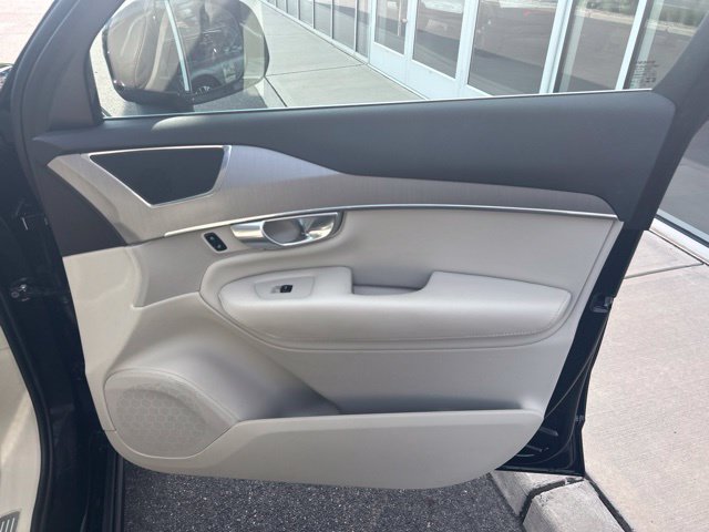 Certified 2024 Volvo XC90 B5 Core w/ Protection Package Premier AWD/4WD image 14