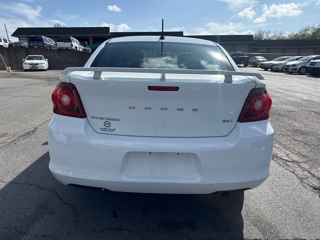 Used 2013 Dodge Avenger SXT image 7