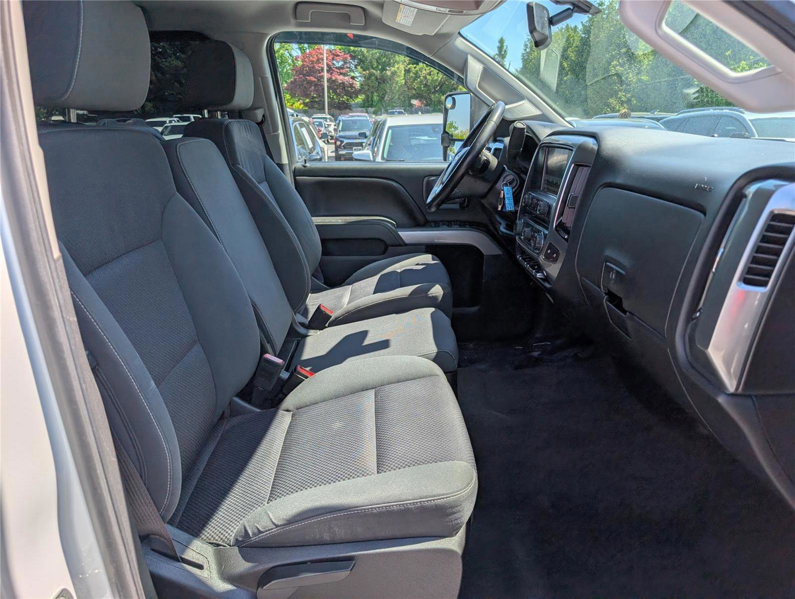 Used 2015 Chevrolet Silverado 2500 LT w/ LT Convenience Package AWD/4WD image 13