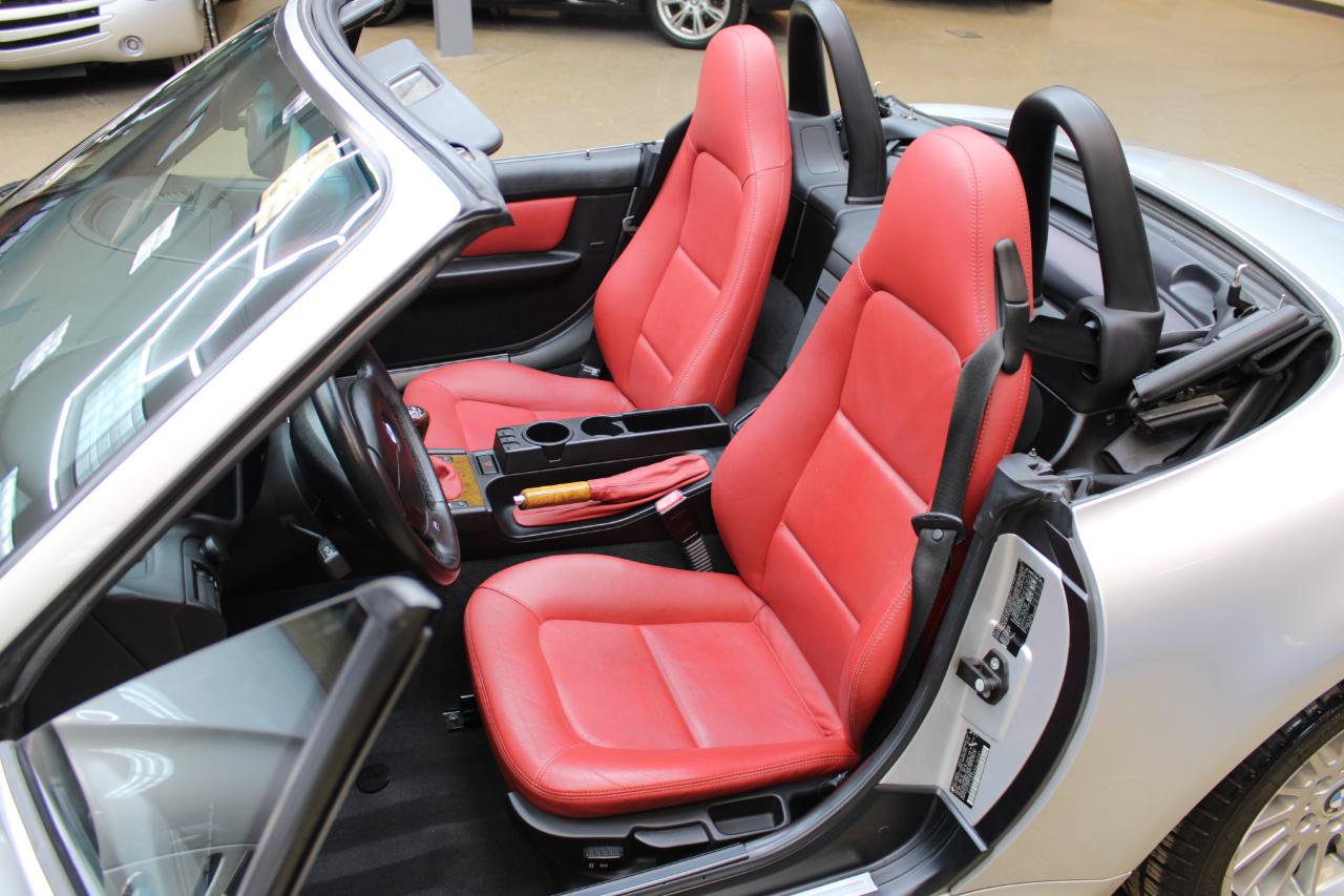 Used 2002 BMW Z3 3.0i RWD image 40