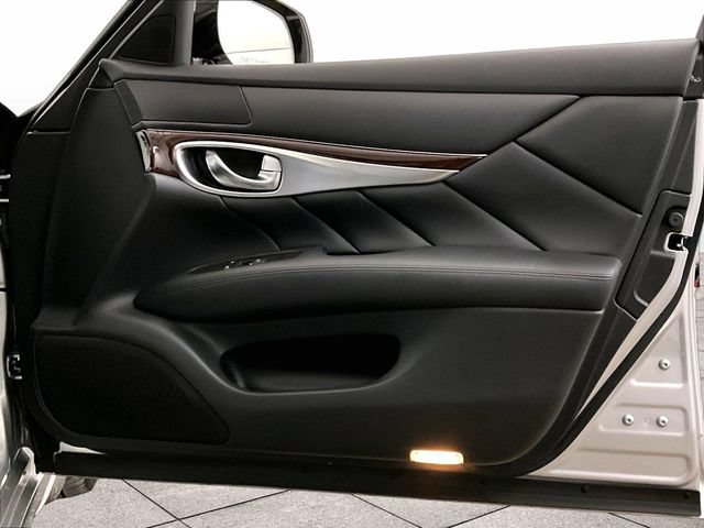 Used 2019 INFINITI Q70 L 3.7 AWD/4WD image 23