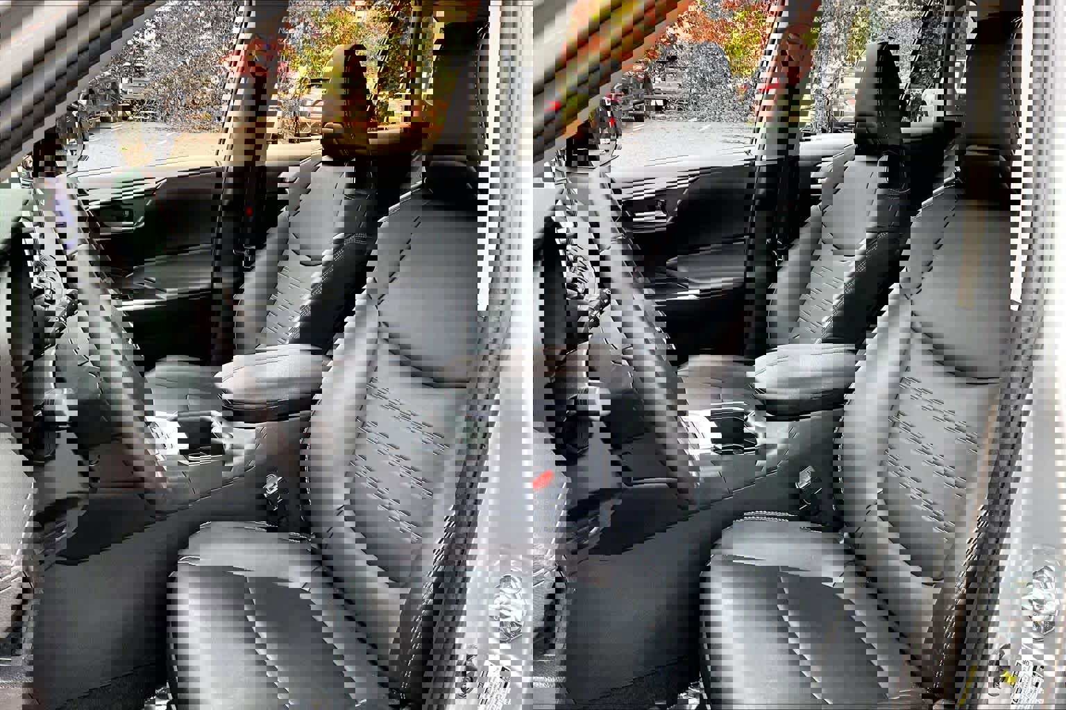 Certified 2023 Toyota RAV4 XLE Premium image 7