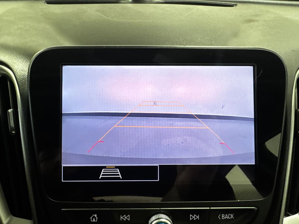 Used 2022 Chevrolet Malibu LT image 9