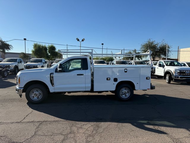 New 2026 Ford F250 XL w/ XL Chrome Package image 4