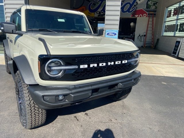 New 2025 Ford Bronco Outer Banks image 5