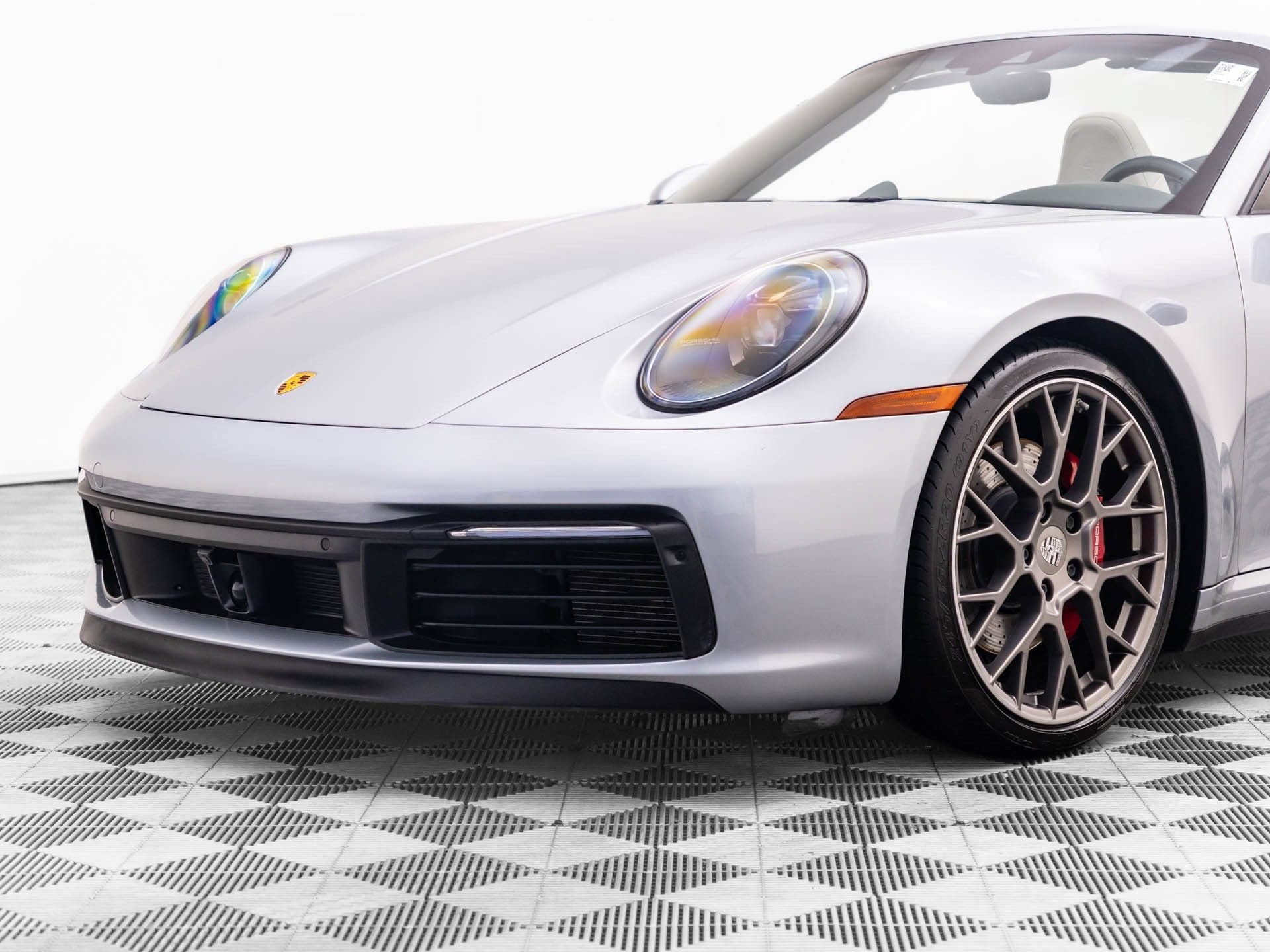 Used 2020 Porsche 911 Carrera 4S AWD/4WD image 36
