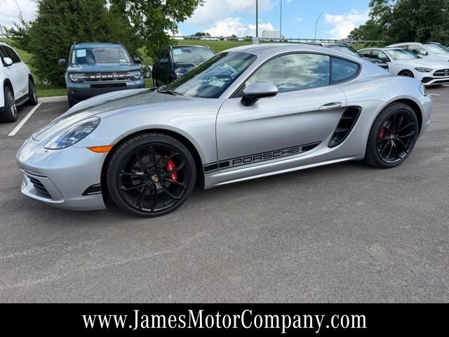 Used 2024 Porsche 718 Cayman w/ Premium Package RWD image 5