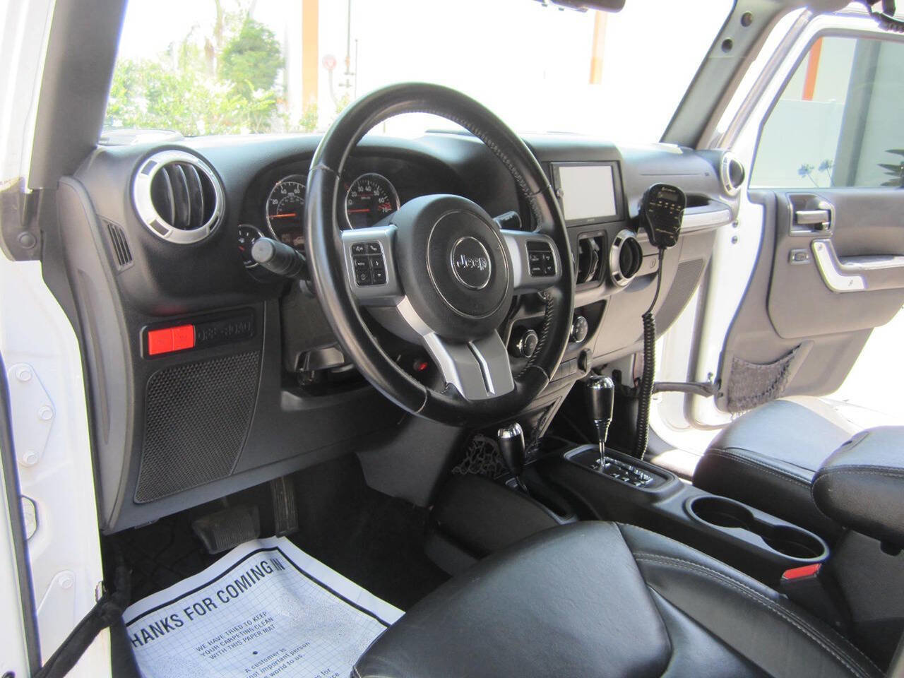 Used 2017 Jeep Wrangler Unlimited Rubicon AWD/4WD image 31