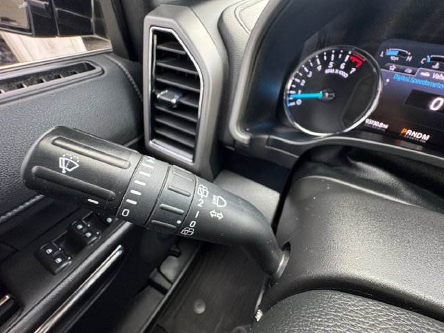 Used 2020 Ford Expedition Max XLT w/ Equipment Group 202A RWD image 12