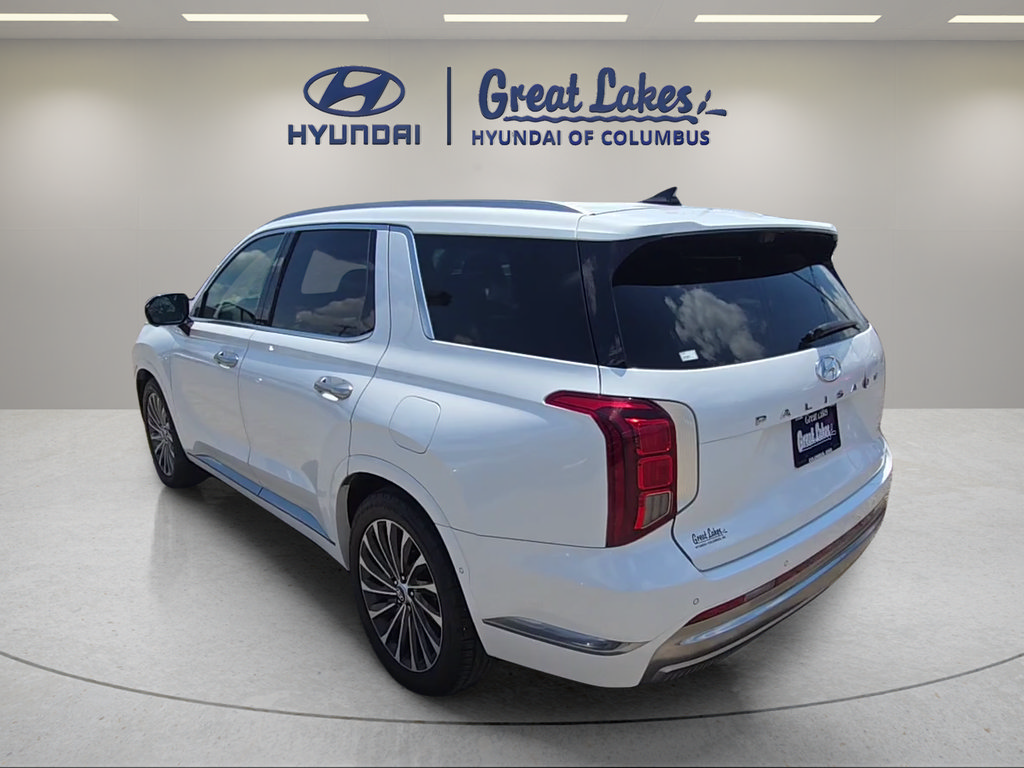 Used 2023 Hyundai Palisade Calligraphy w/ Cargo Package FWD image 3