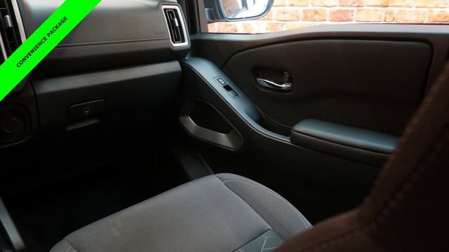 Certified 2025 Nissan Frontier SV w/ SV Convenience Package AWD/4WD image 36