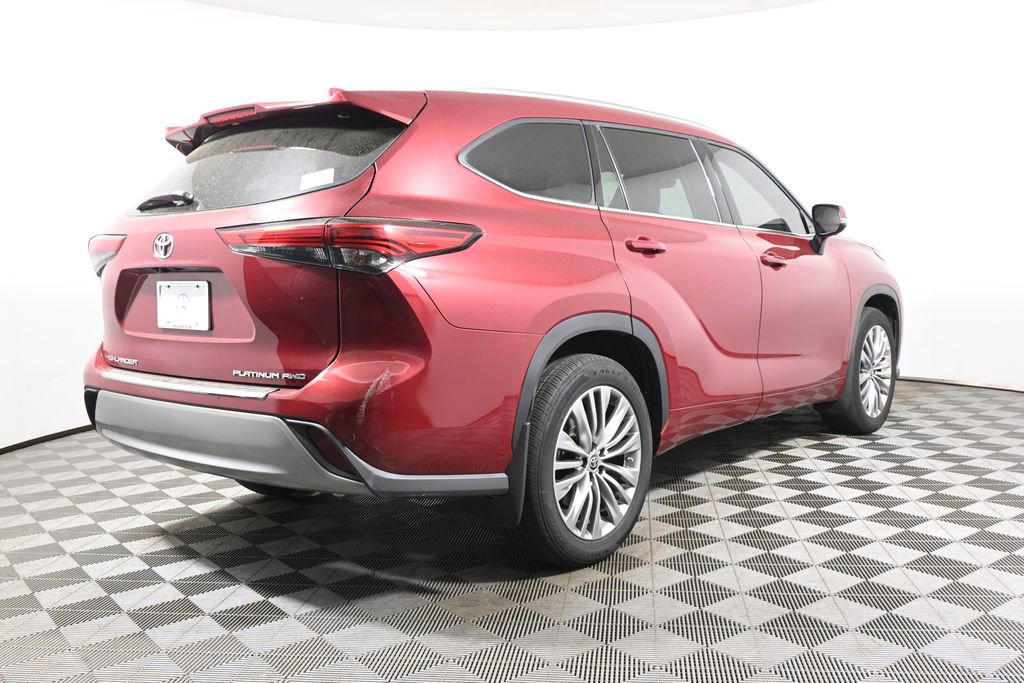 Used 2022 Toyota Highlander Platinum AWD/4WD image 7