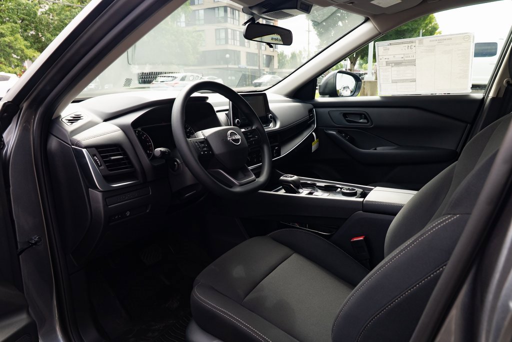 New 2026 Nissan Rogue S image 18