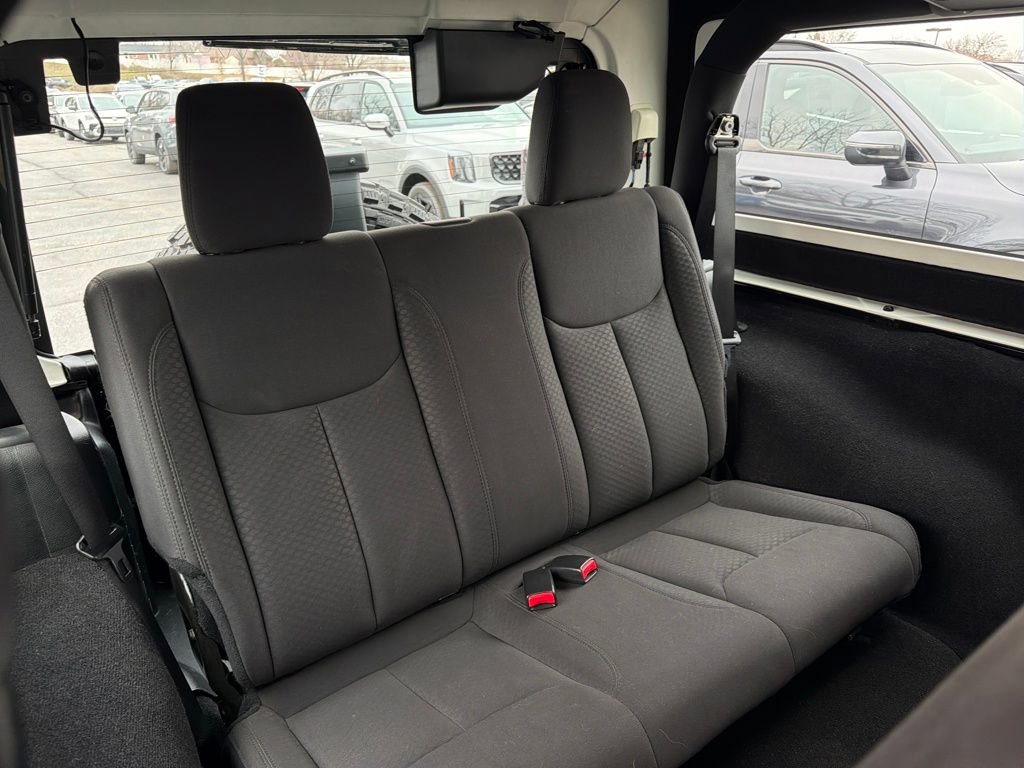 Used 2018 Jeep Wrangler Sport image 16