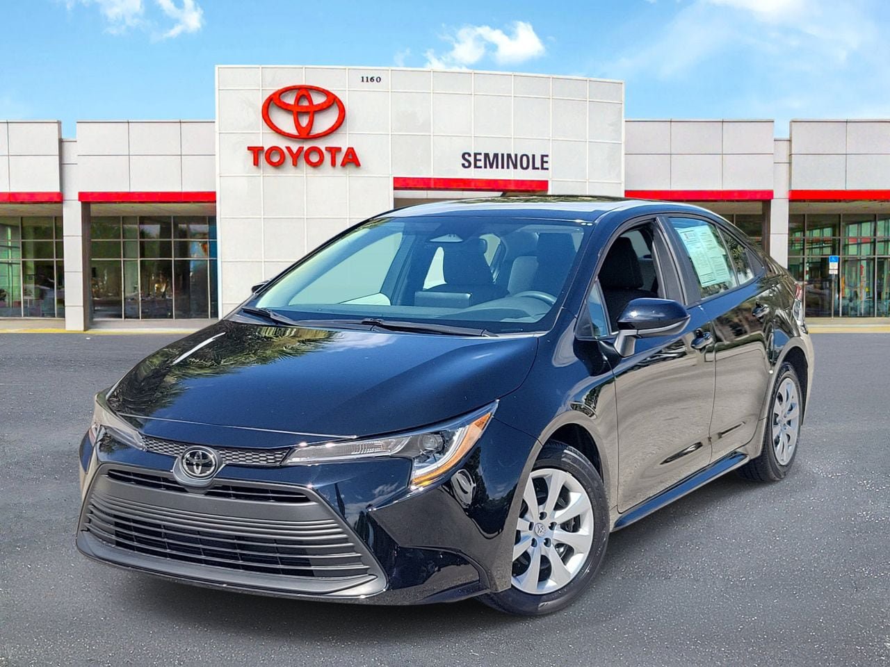Used 2023 Toyota Corolla LE FWD image 1