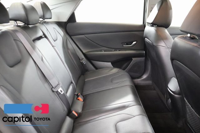 Used 2023 Hyundai Elantra Limited FWD image 30