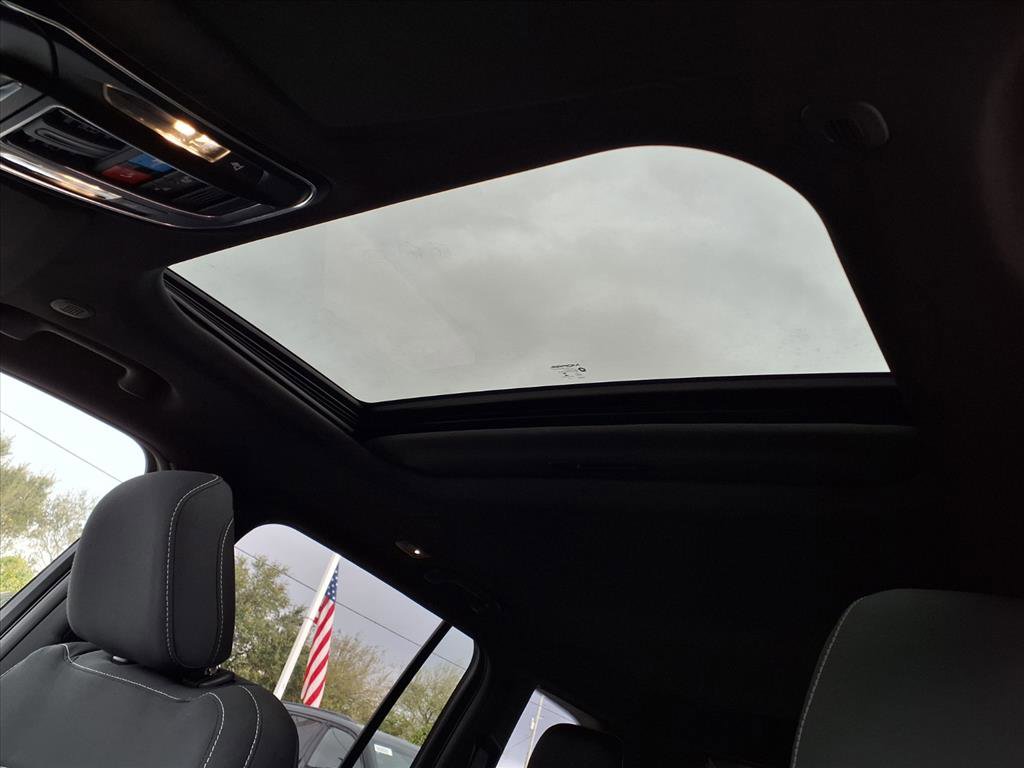 New 2025 Jeep Grand Cherokee Laredo X image 14