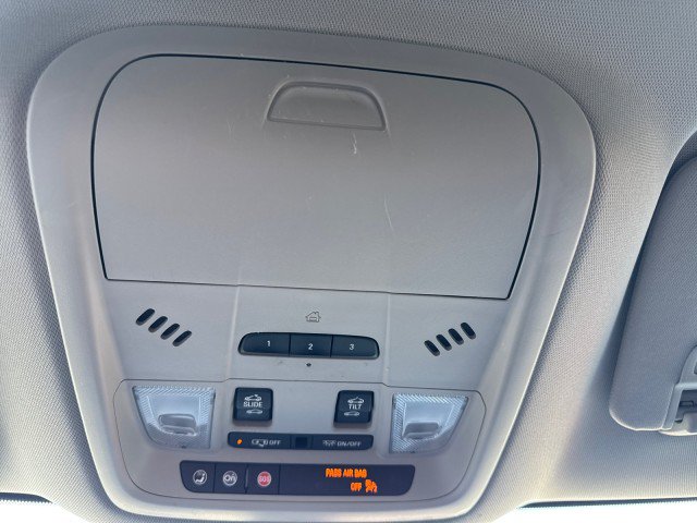 Used 2020 Buick Enclave Essence w/ Sport Touring Edition FWD image 25