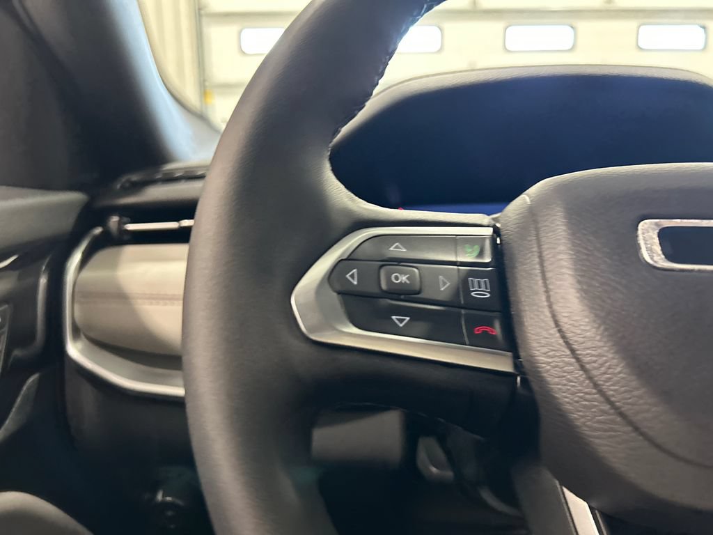 Used 2024 Jeep Compass Limited w/ Elite Group AWD/4WD image 19