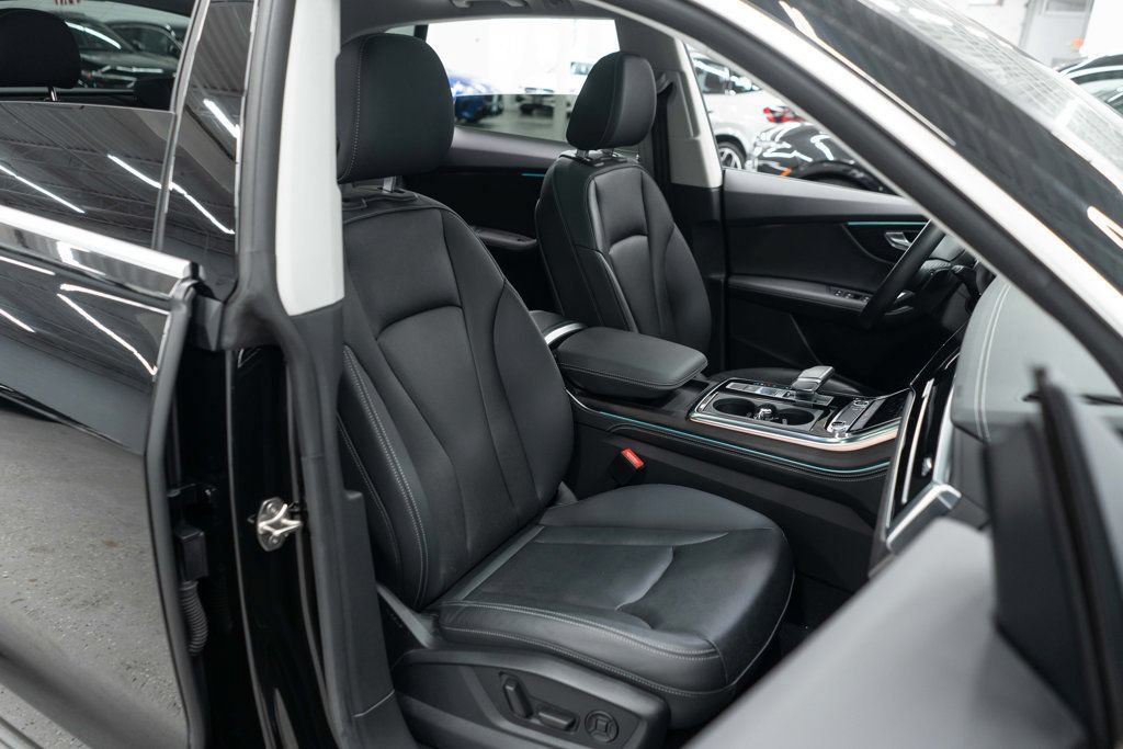 Used 2023 Audi Q8 Premium Plus AWD/4WD image 11