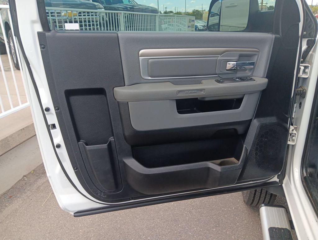 Used 2014 RAM 5500 Tradesman w/ Power & Remote Entry Group AWD/4WD image 10