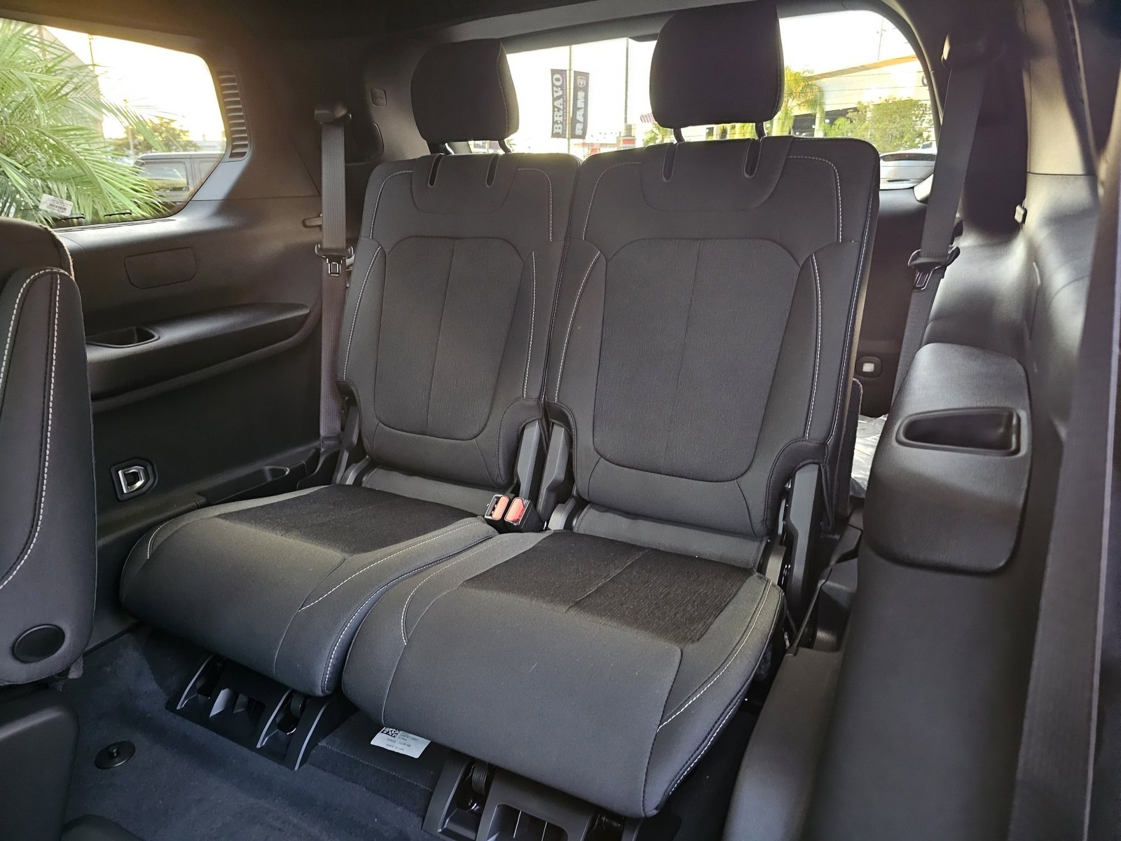 New 2025 Jeep Grand Cherokee L Laredo image 26