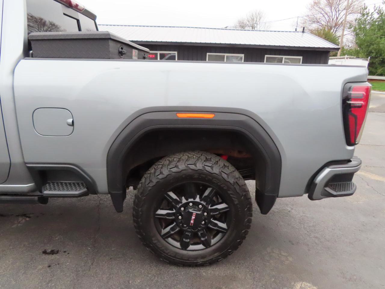 Used 2024 GMC Sierra 2500 AT4 w/ AT4 Premium Plus Package image 15