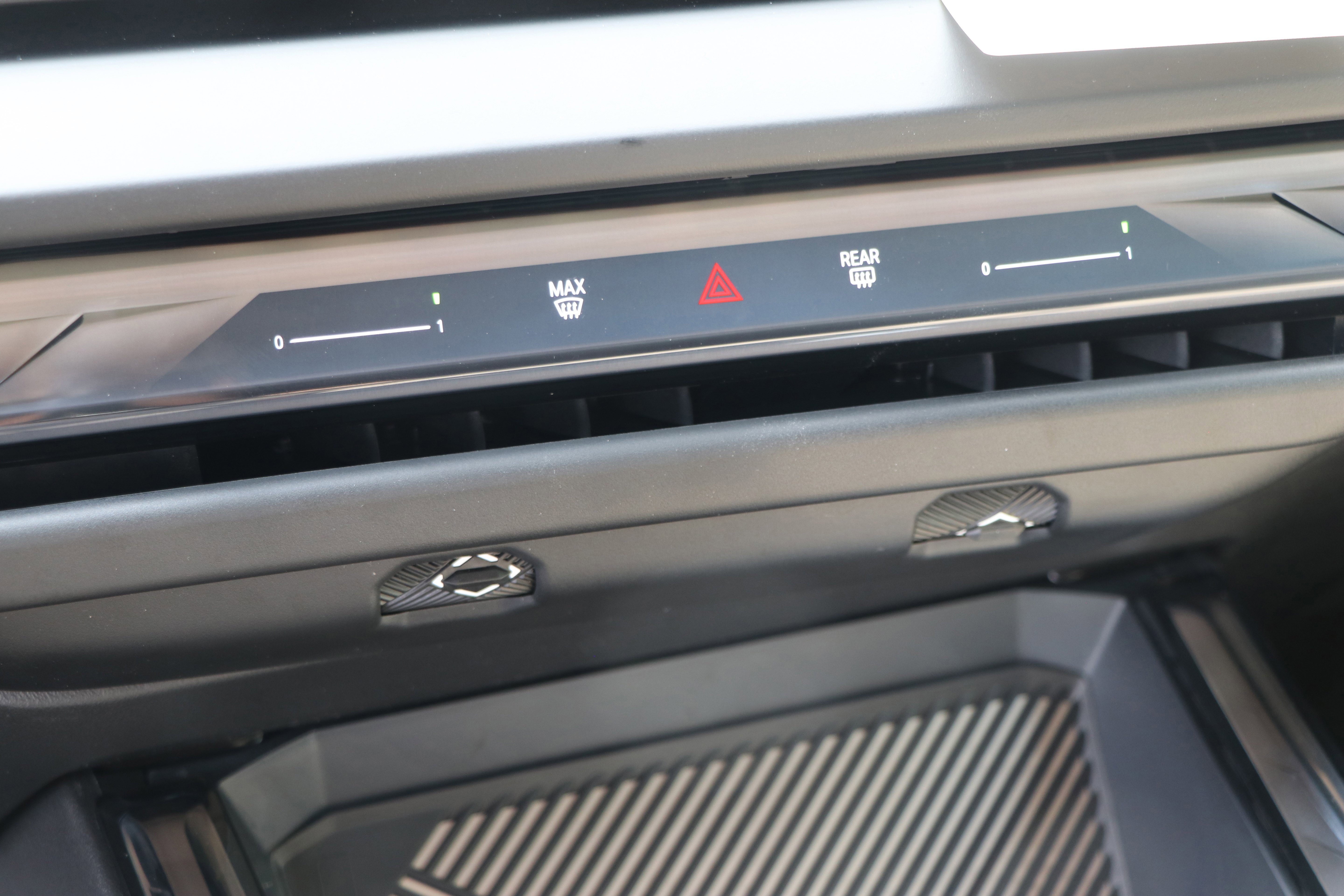 Certified 2025 BMW X3 xDrive30i w/ Premium Package image 23