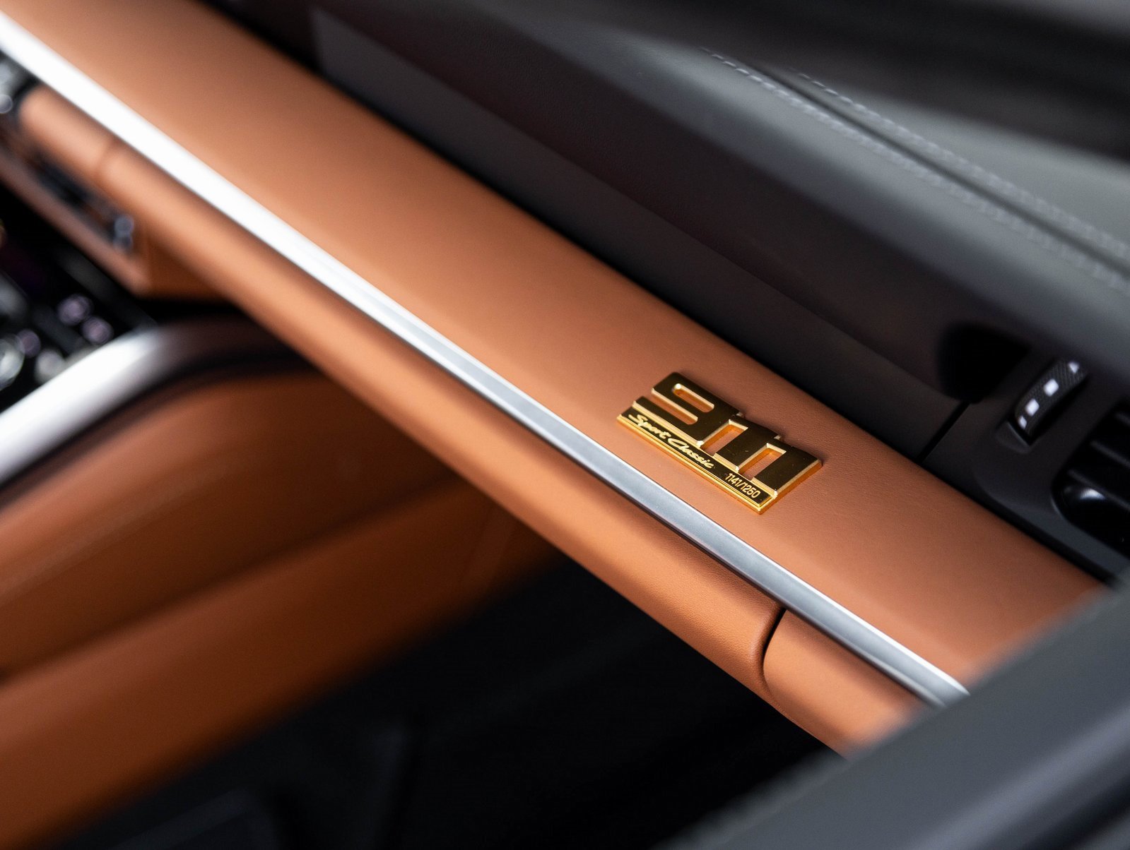 Used 2023 Porsche 911 Sport Classic image 25