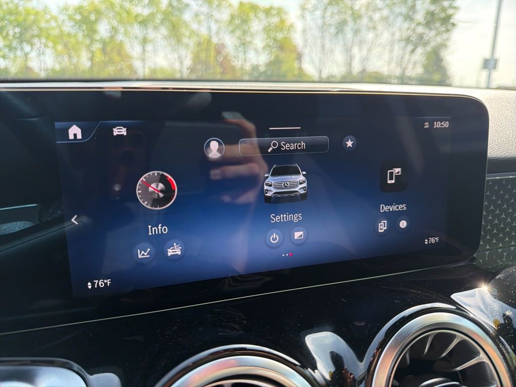 Used 2025 Mercedes-Benz GLB 250 image 30