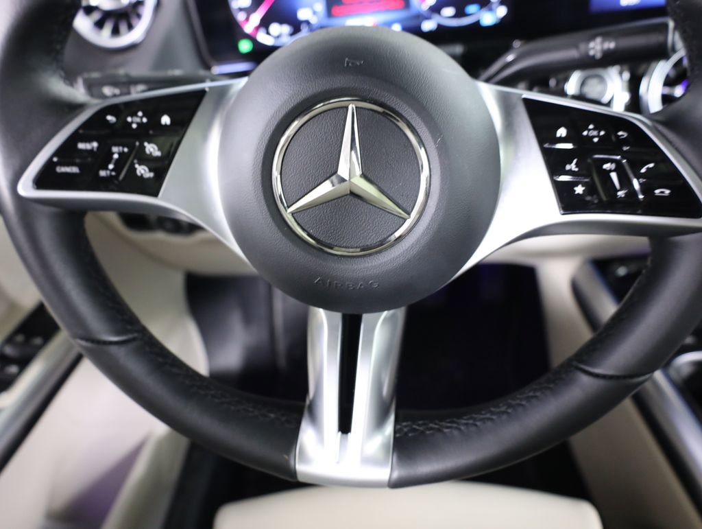 Used 2025 Mercedes-Benz GLA 250 4MATIC image 36