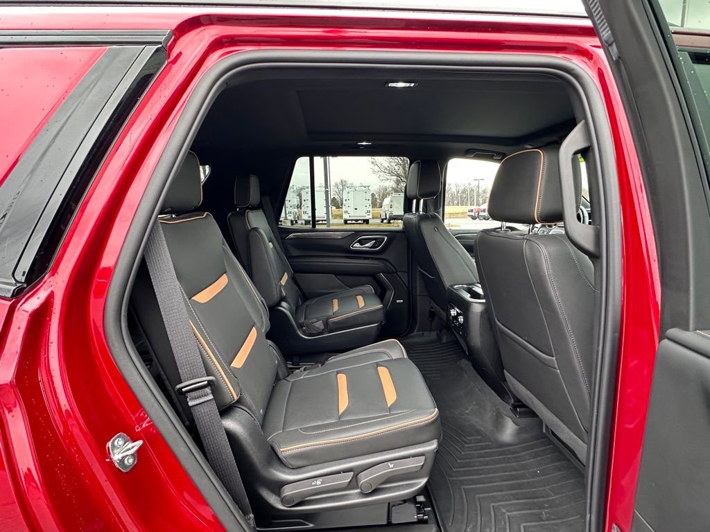 Used 2023 GMC Yukon AT4 w/ AT4 Premium Package AWD/4WD image 15