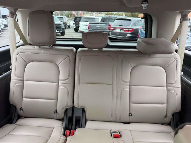Used 2022 Lincoln Navigator L Reserve image 12