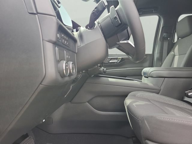 New 2026 Chevrolet Suburban LS w/ LPO, Dark Essentials Package RWD image 21