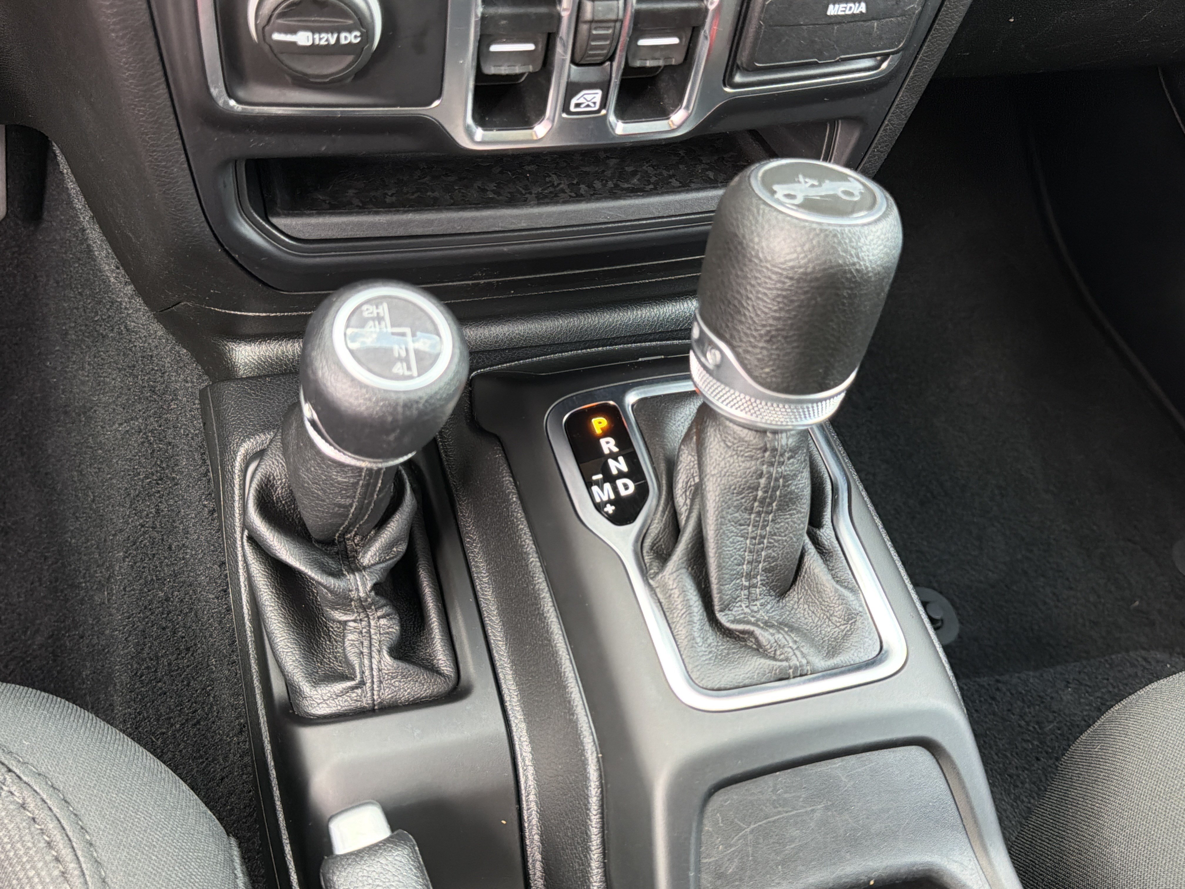 Used 2019 Jeep Wrangler Unlimited Sport S AWD/4WD image 36