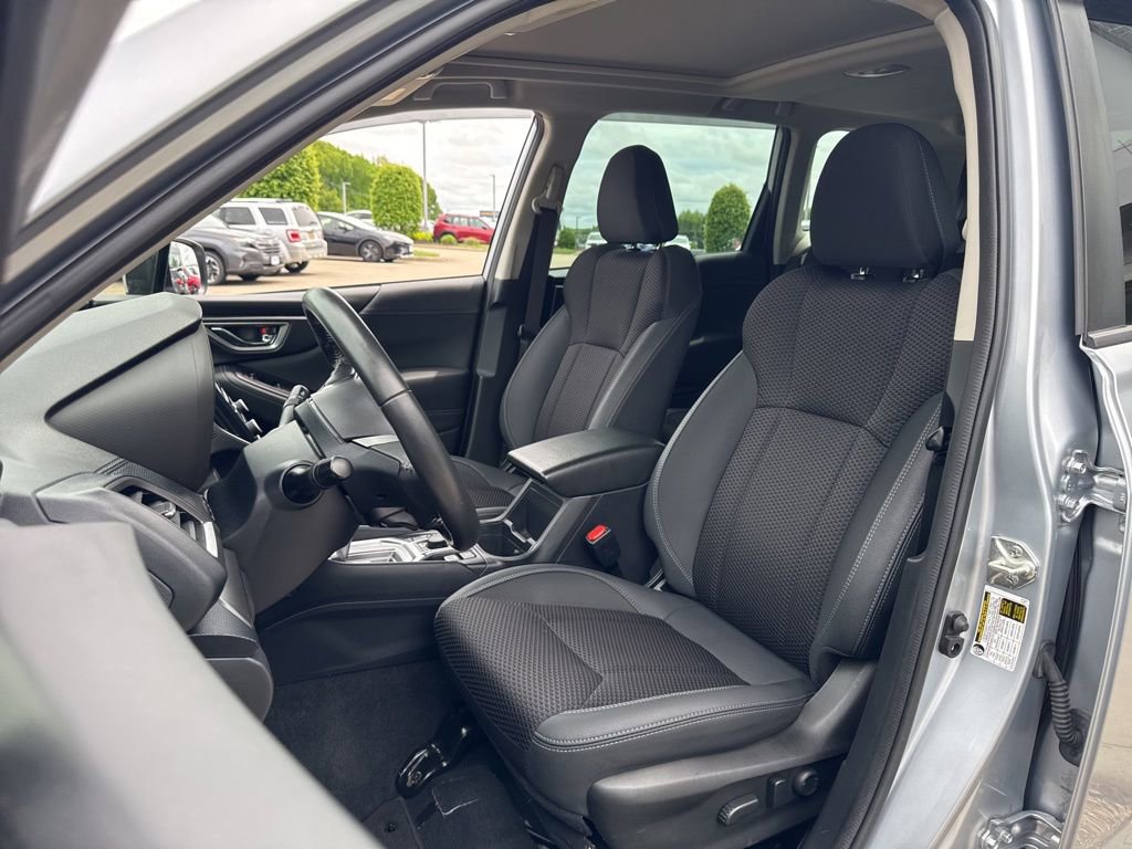 Used 2023 Subaru Forester Premium AWD/4WD image 12