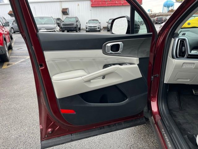 Certified 2025 Kia Sorento SX image 19