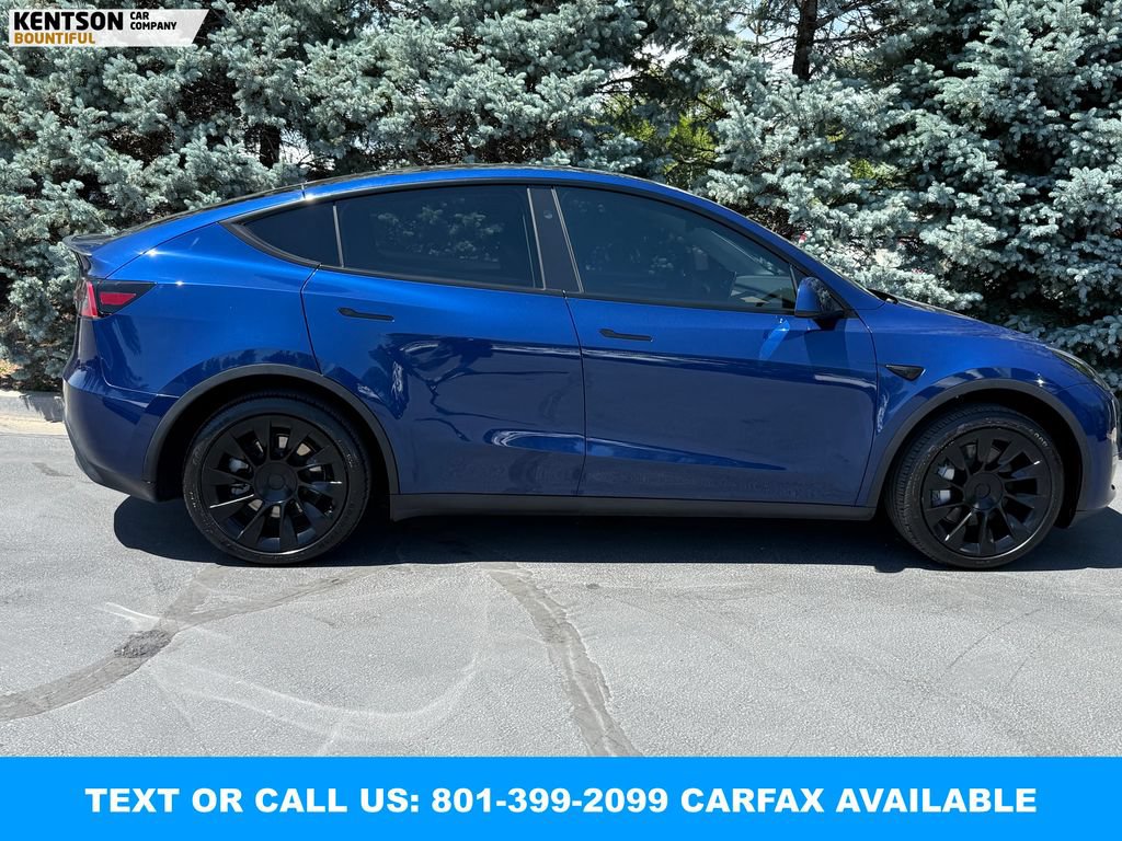 Used 2024 Tesla Model Y Long Range AWD/4WD image 11