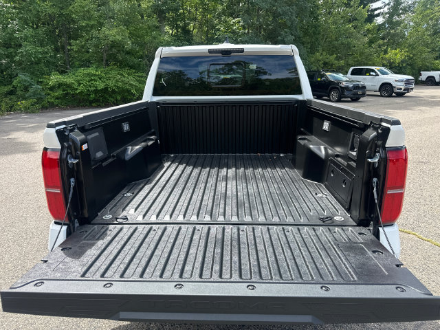 New 2026 Toyota Tacoma TRD Off-Road w/ TRD Off Road Premium Package AWD/4WD image 11